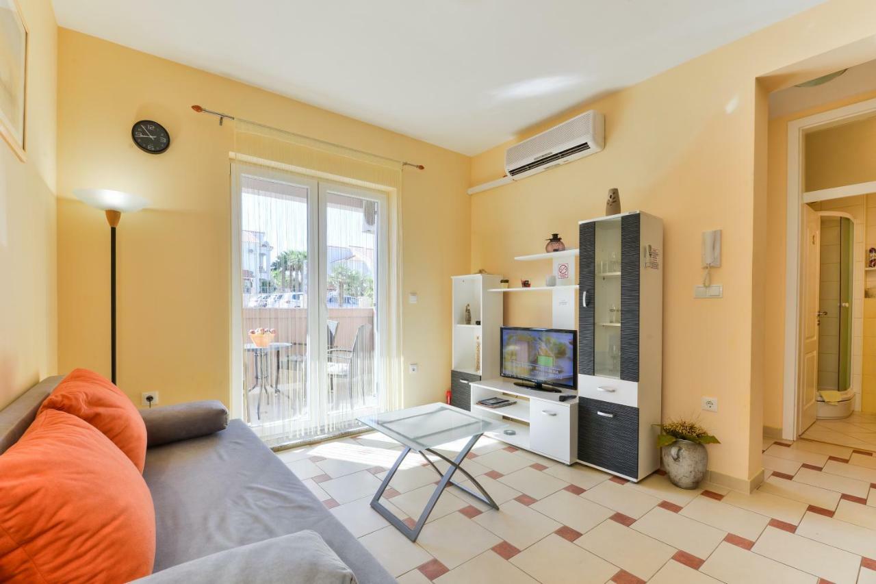 Apartments Dakovic Pakoštane エクステリア 写真