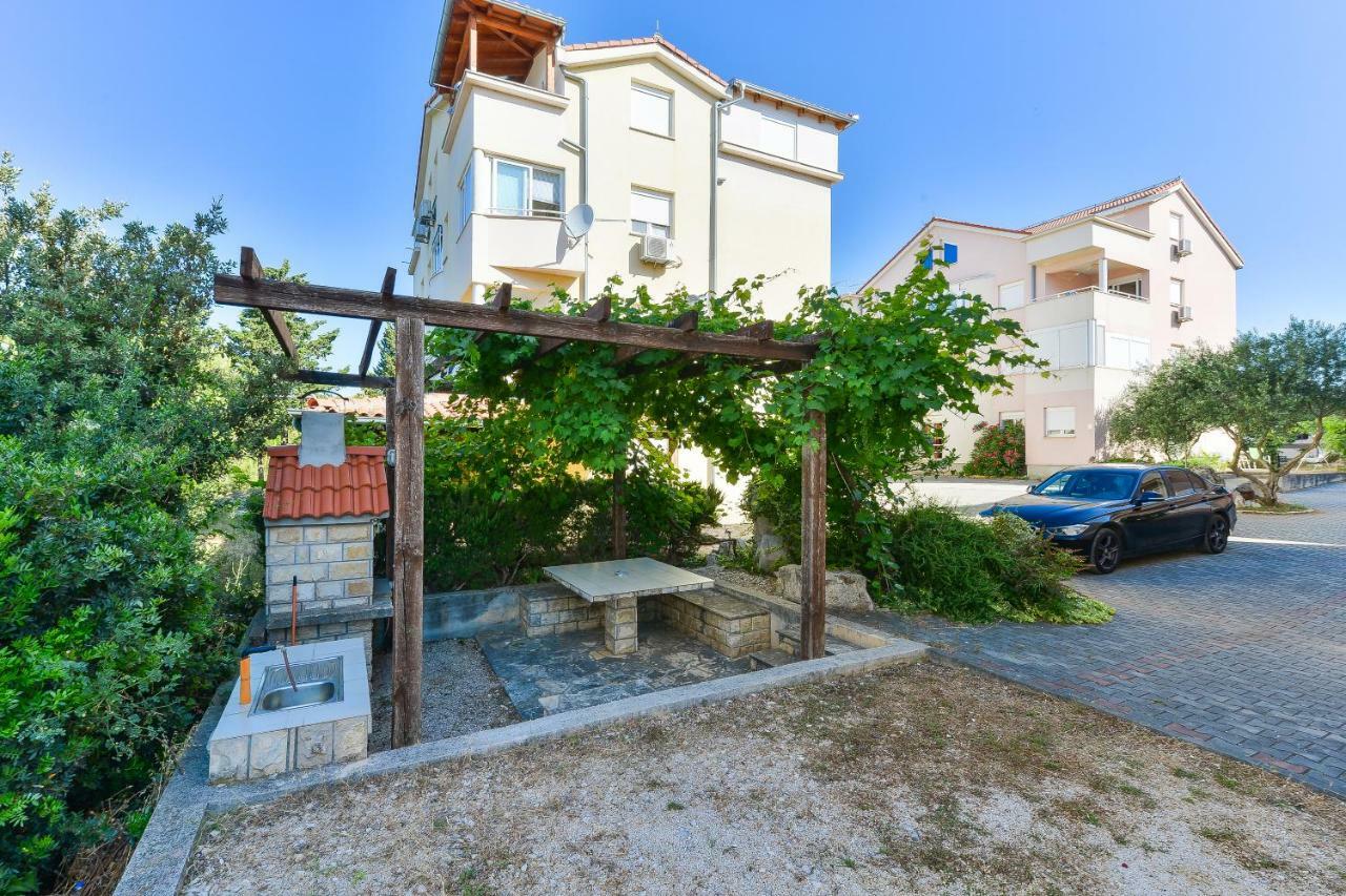 Apartments Dakovic Pakoštane エクステリア 写真